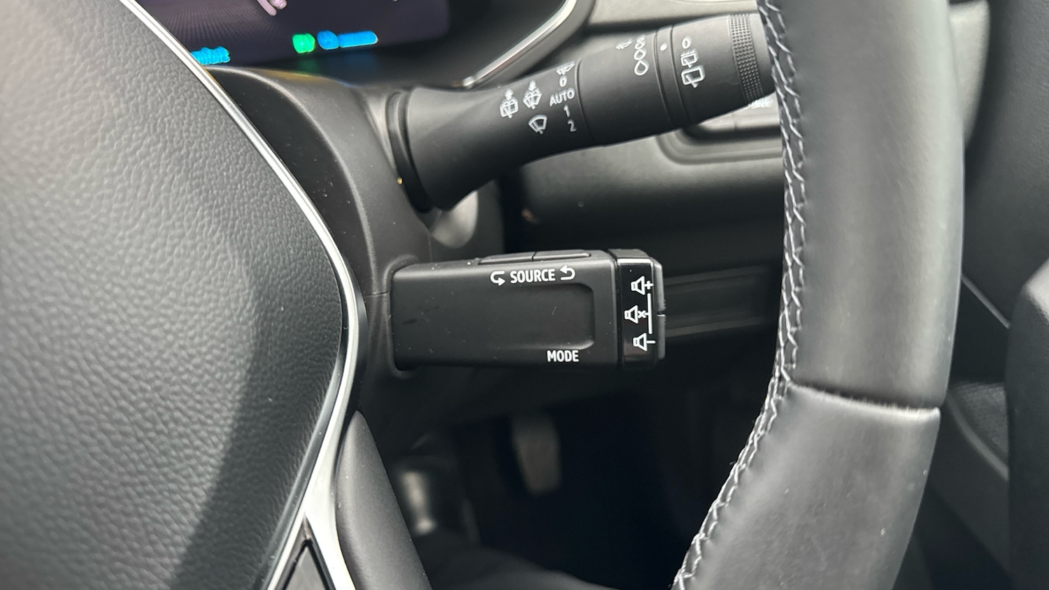 Used Renault Captur 2025 for sale - 76971103: Photo 26