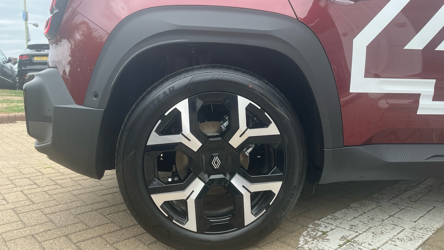 Used Renault 4 2025 for sale - 76831511: Photo 7