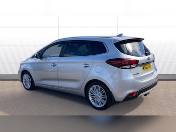 Used Kia Carens 2017 for sale - 75525689: Photo