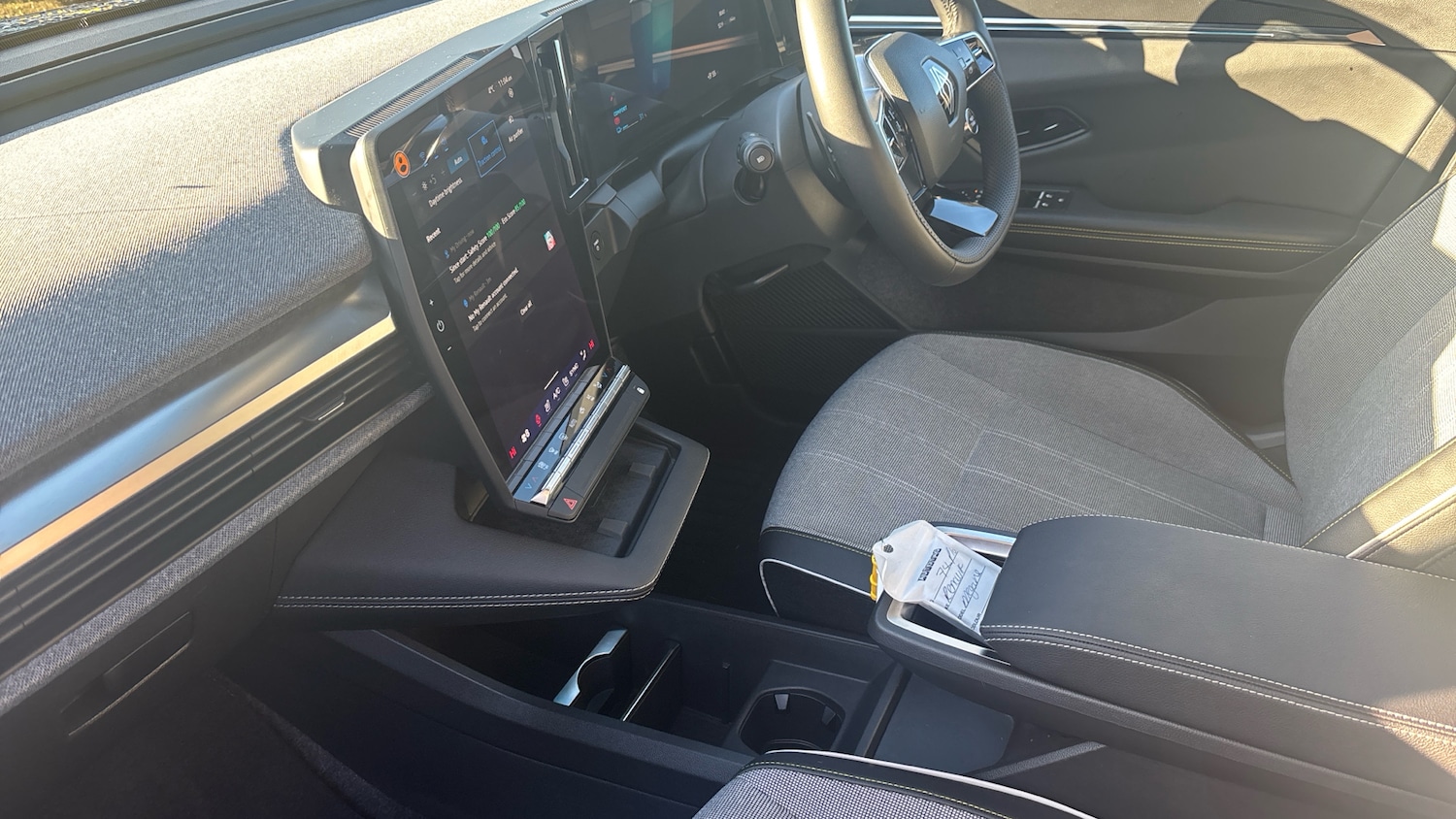 Used Renault Megane E Tech 2024 for sale - 76946710: Photo 13