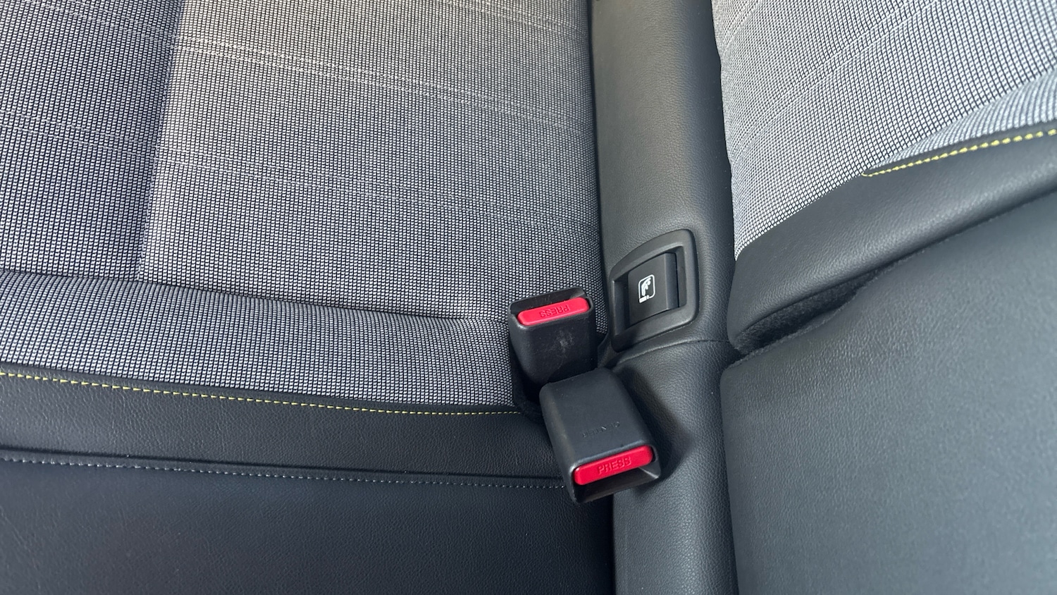 Used Renault Megane E Tech 2024 for sale - 76946710: Photo 17