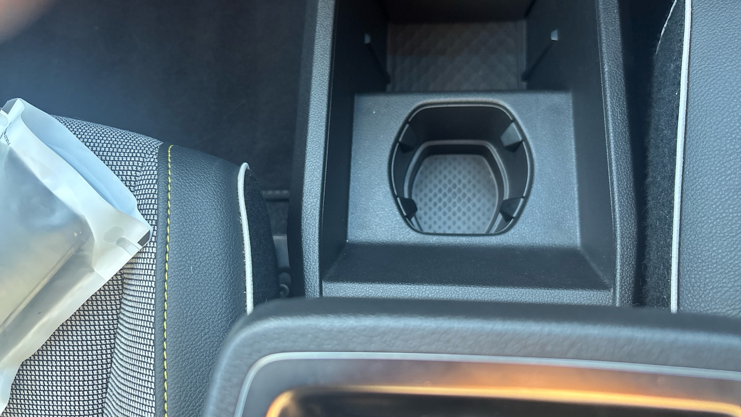 Used Renault Megane E Tech 2024 for sale - 76946710: Photo 30