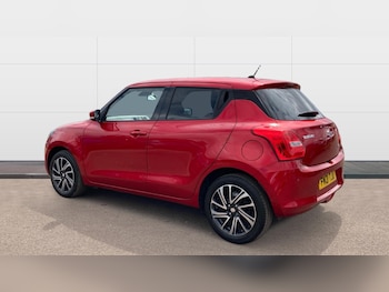 Used Suzuki Swift 2021 for sale - 75303754: Photo