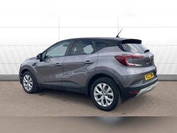 Used Renault Captur 2022 for sale - 79043125: Photo
