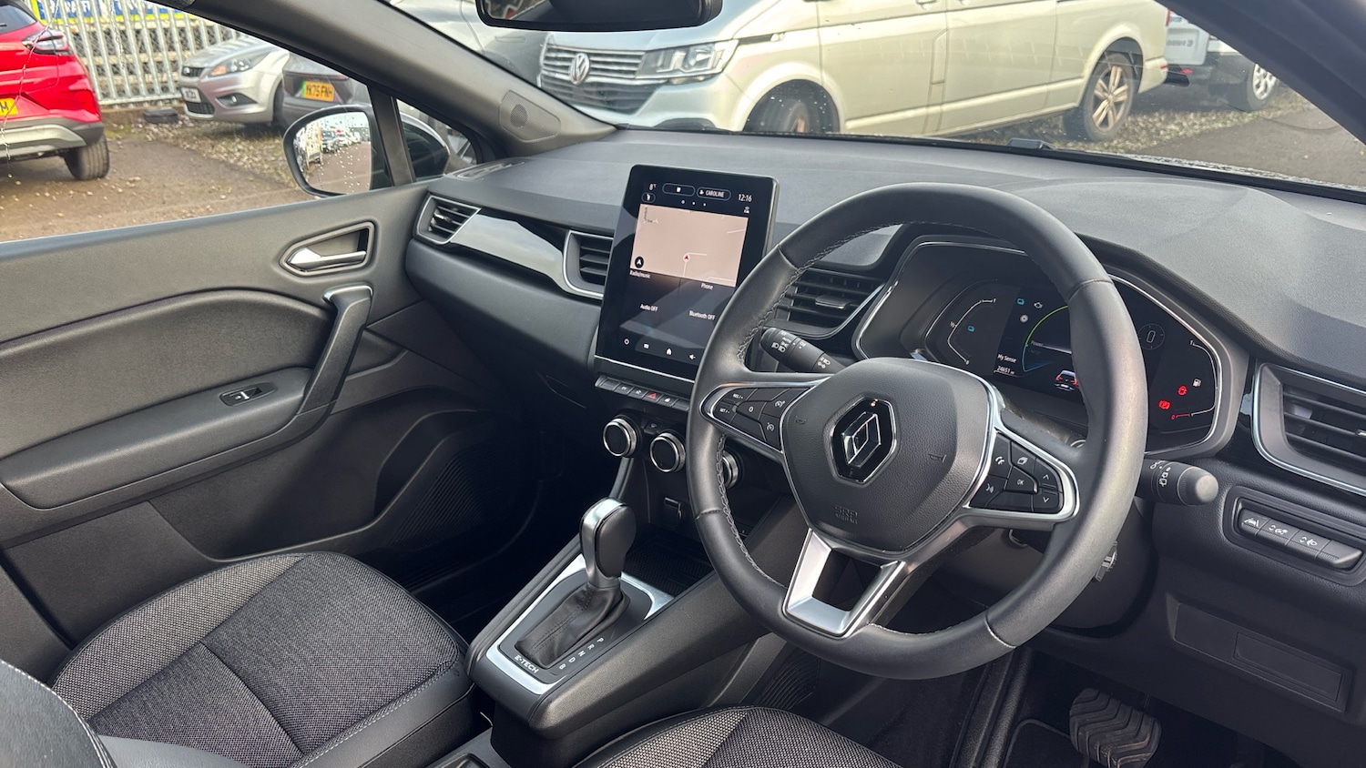 Used Renault Captur 2022 for sale - 76979649: Photo 11