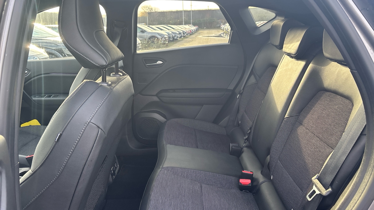 Used Renault Captur 2022 for sale - 76979649: Photo 16