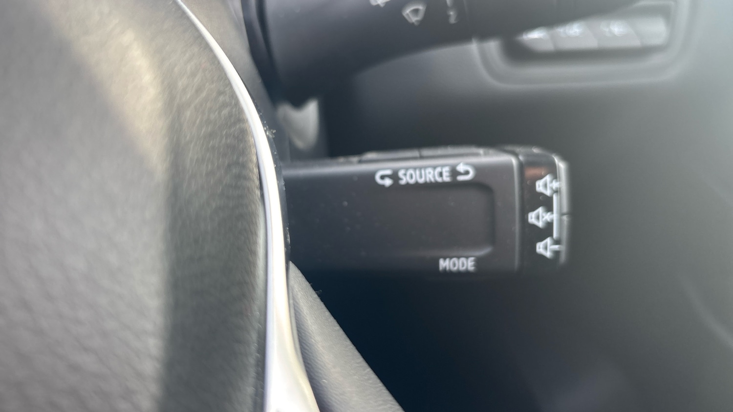 Used Renault Captur 2022 for sale - 76979649: Photo 25