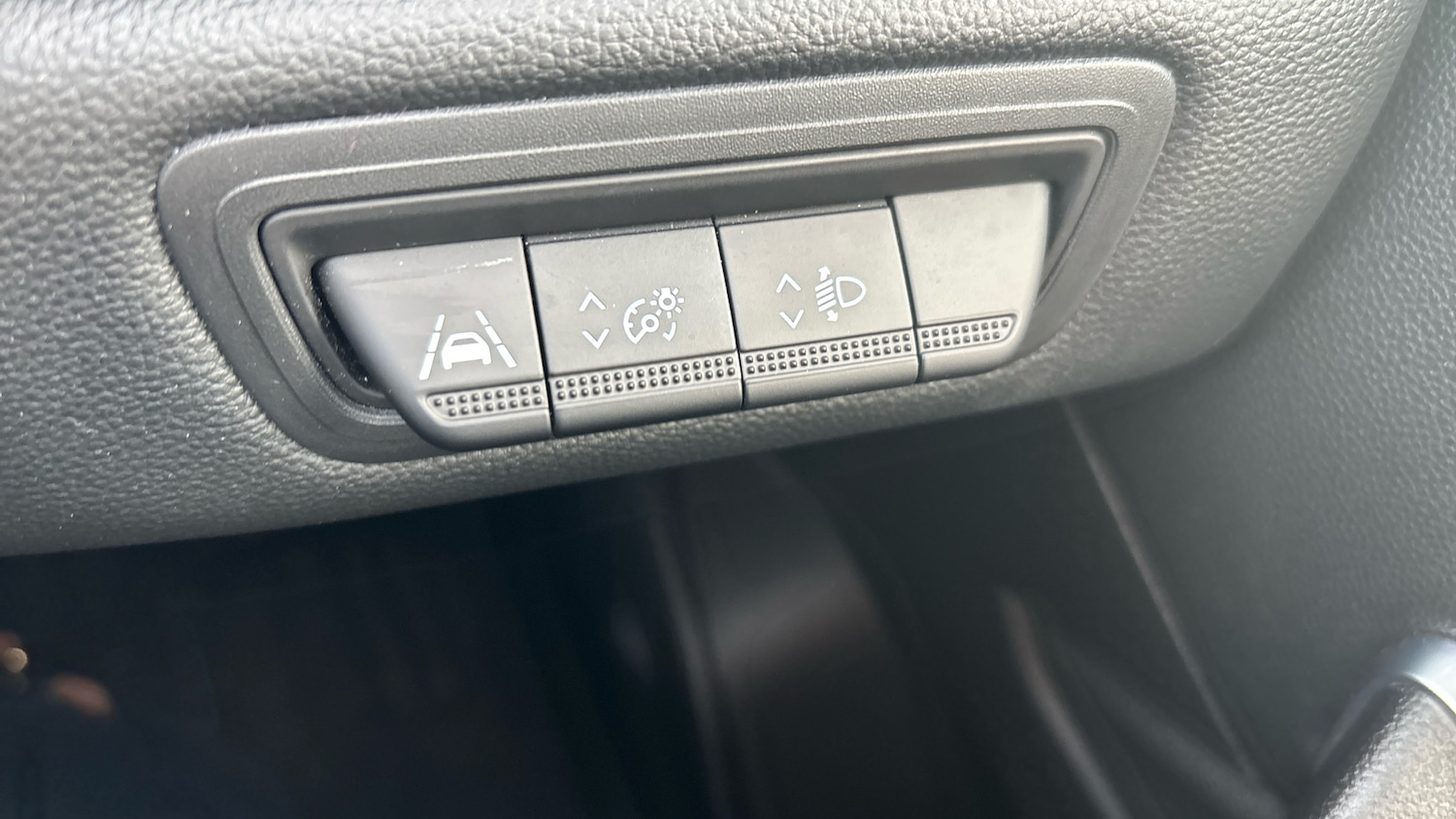 Used Renault Captur 2022 for sale - 76979649: Photo 27