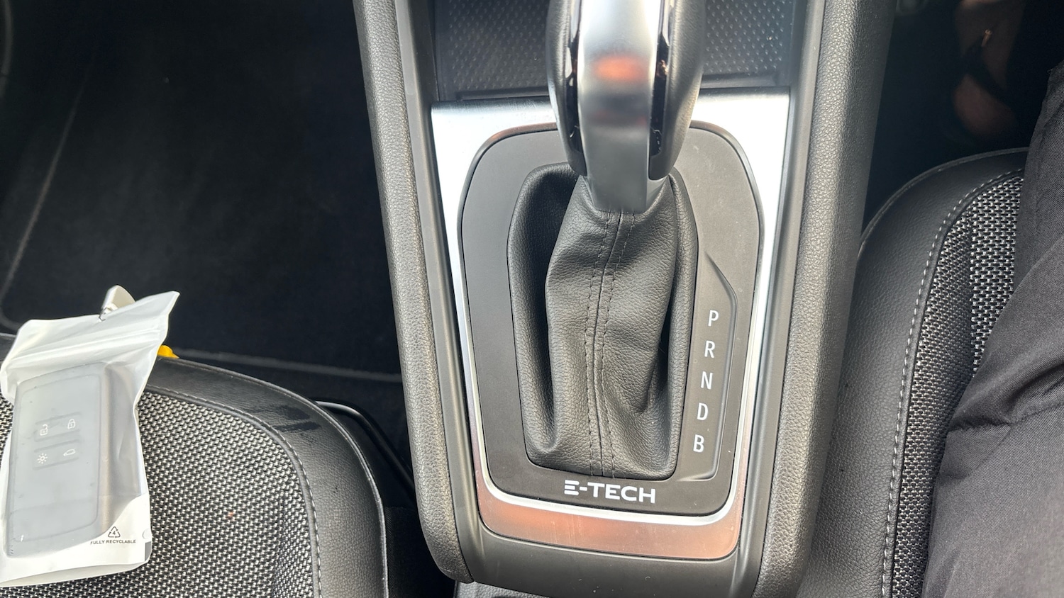 Used Renault Captur 2022 for sale - 76979649: Photo 30