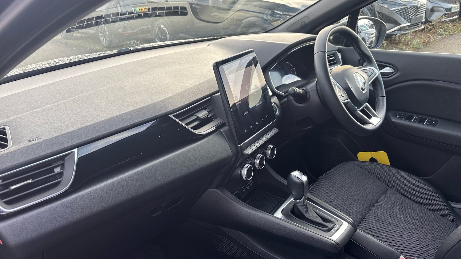 Used Renault Captur 2022 for sale - 76979649: Photo 9