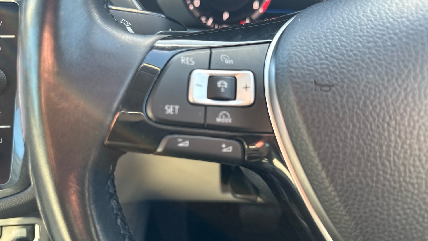 Used Volkswagen Tiguan 2017 for sale - 78081584: Photo 25