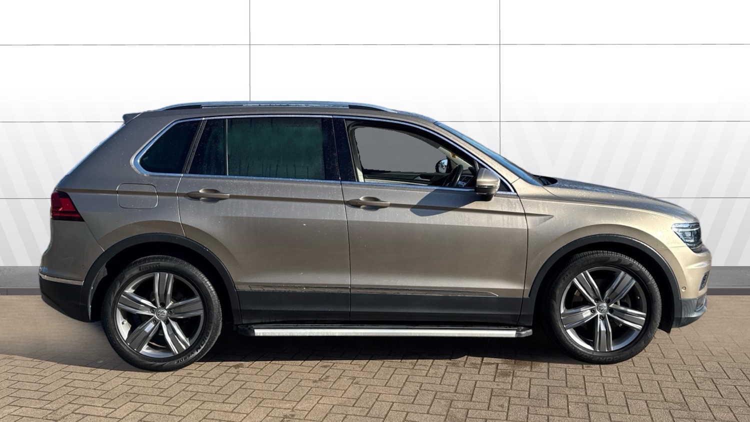 Used Volkswagen Tiguan 2017 for sale - 78081584: Photo 5