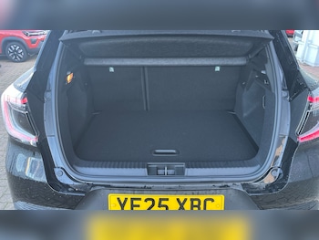 Used Renault Captur 2025 for sale - 76694125: Photo