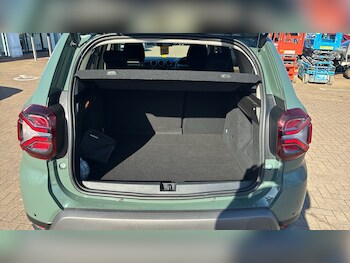 Used Dacia Duster 2024 for sale - 78000790: Photo