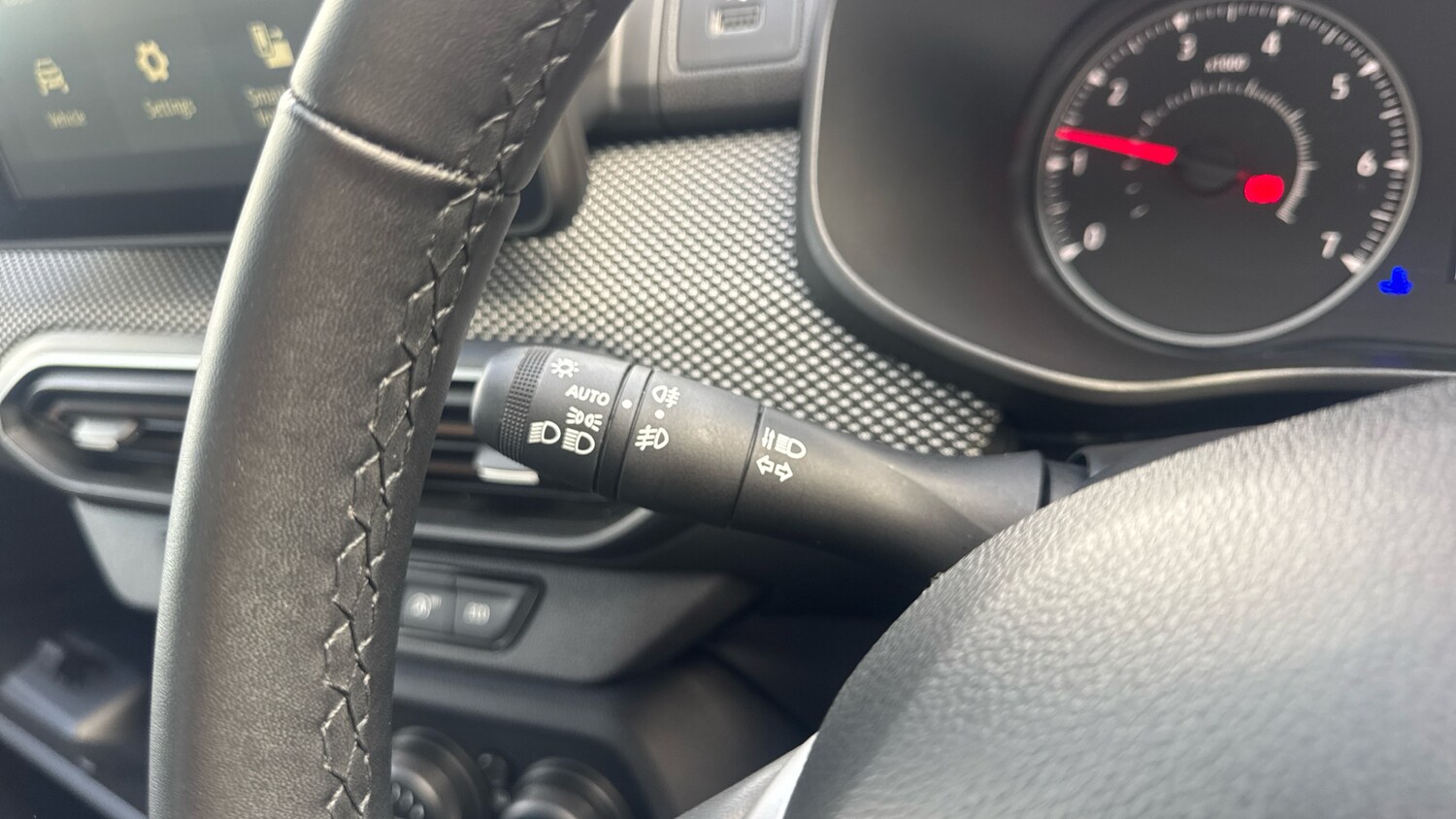 Used Dacia Sandero Stepway 2024 for sale - 76450269: Photo 26