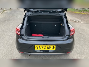 Used Renault Clio 2023 for sale - 77689125: Photo