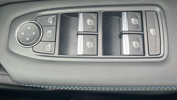 Used Renault Captur 2025 for sale - 76170613: Photo 27