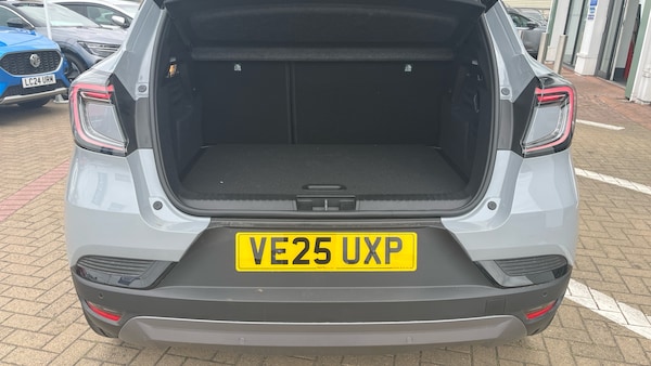 Used Renault Captur 2025 for sale - 76170613: Photo 4