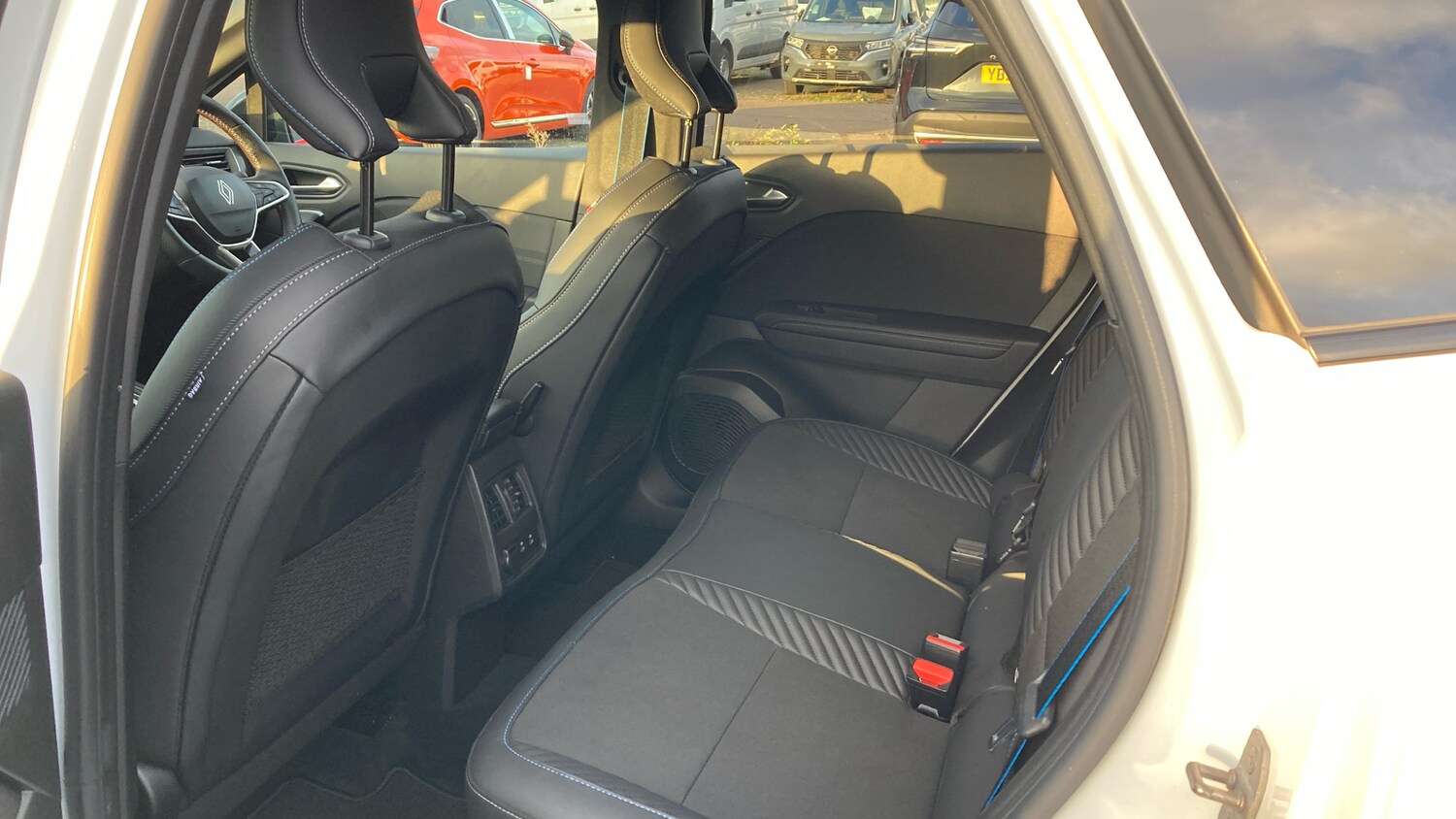 Used Renault Other 2024 for sale - 77490601: Photo 16