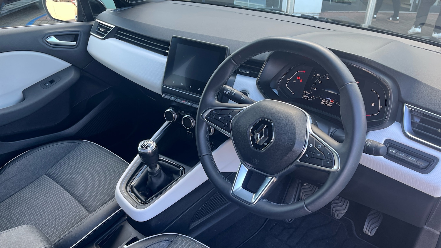 Used Renault Clio 2022 for sale - 78027059: Photo 11