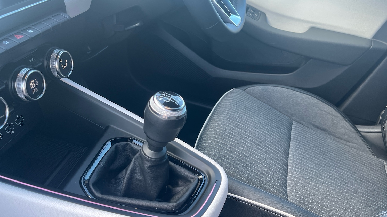 Used Renault Clio 2022 for sale - 78027059: Photo 13