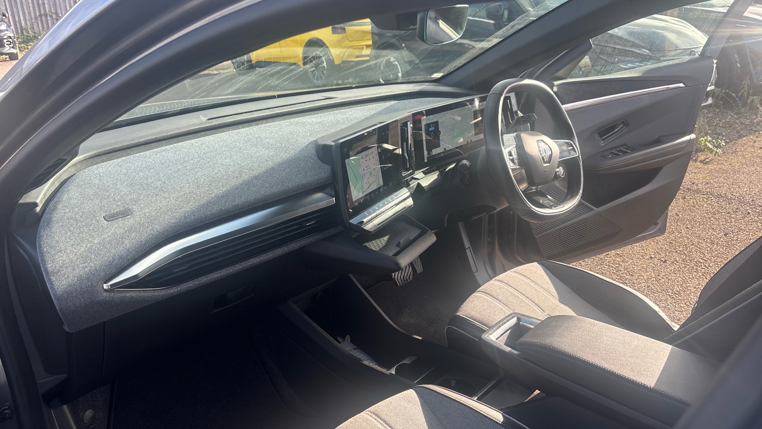 Used Renault Megane E Tech 2023 for sale - 76734933: Photo 9