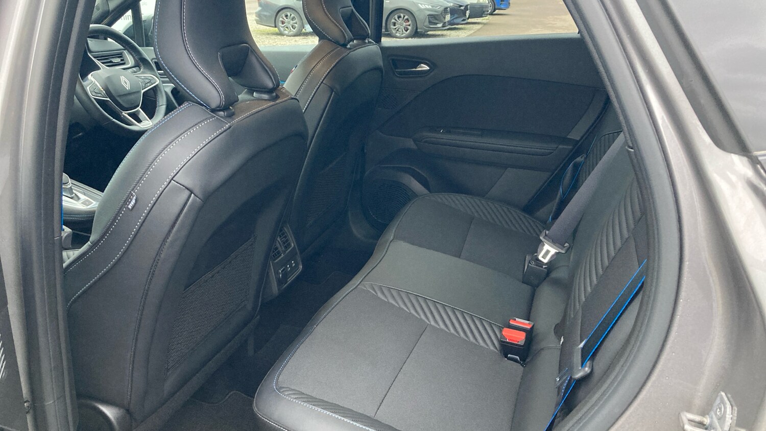 Used Renault Other 2024 for sale - 77353448: Photo 16