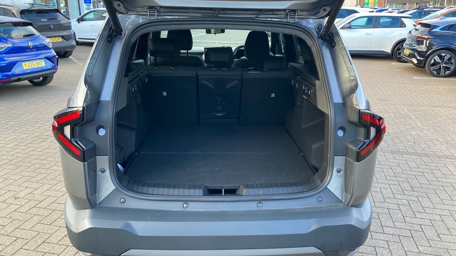 Used Dacia Bigster 2025 for sale - 77900903: Photo 4