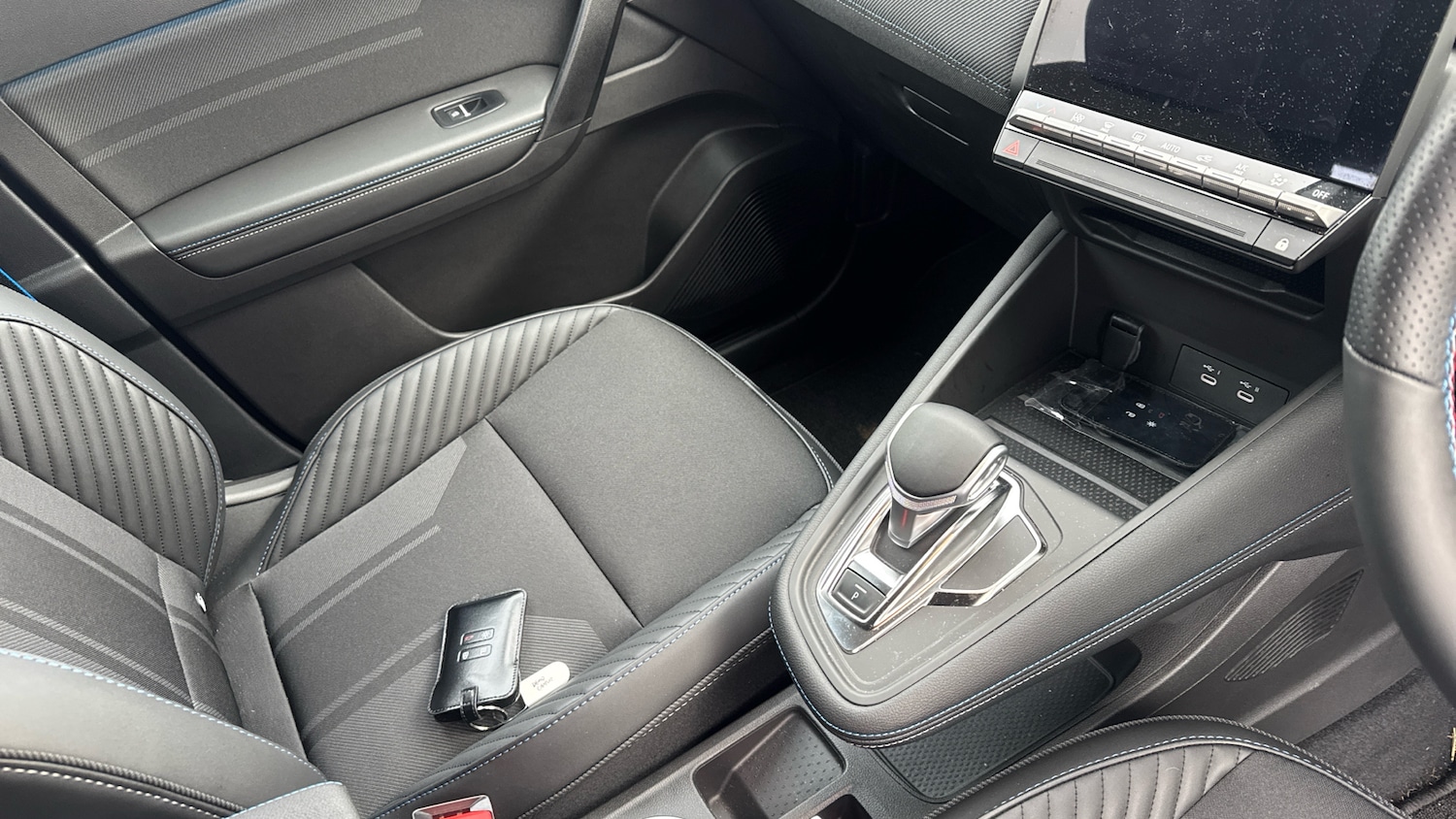 Used Renault Captur 2025 for sale - 77261321: Photo 14