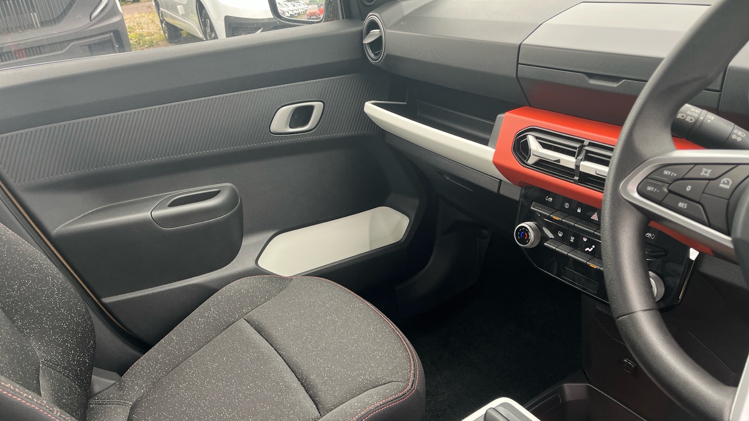 Used Dacia Spring 2025 for sale - 76322434: Photo 14