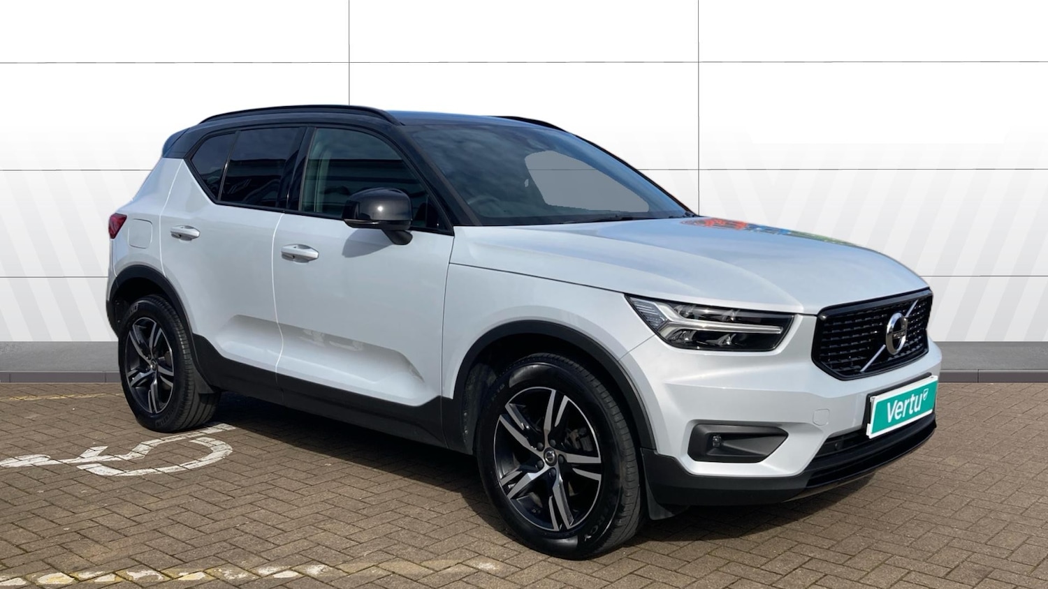 Used Volvo XC40 2021 for sale - 78004257: Photo 1