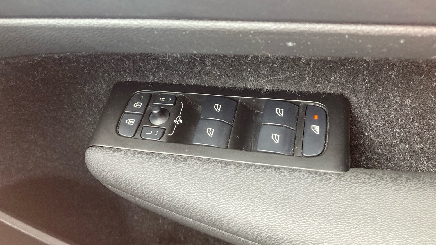 Used Volvo XC40 2021 for sale - 78004257: Photo 24