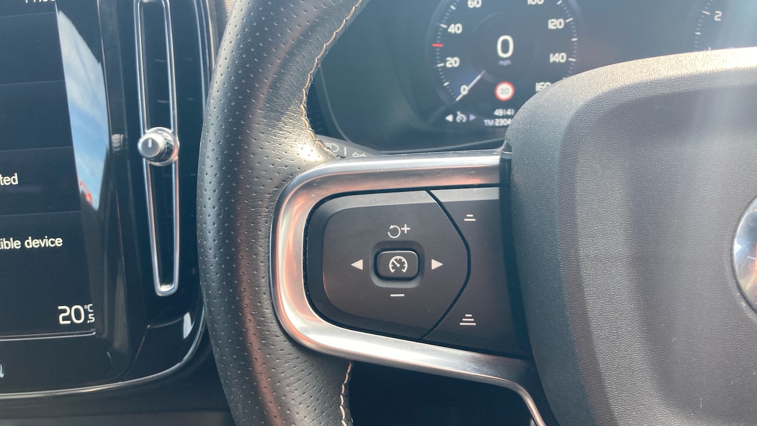 Used Volvo XC40 2021 for sale - 78004257: Photo 25