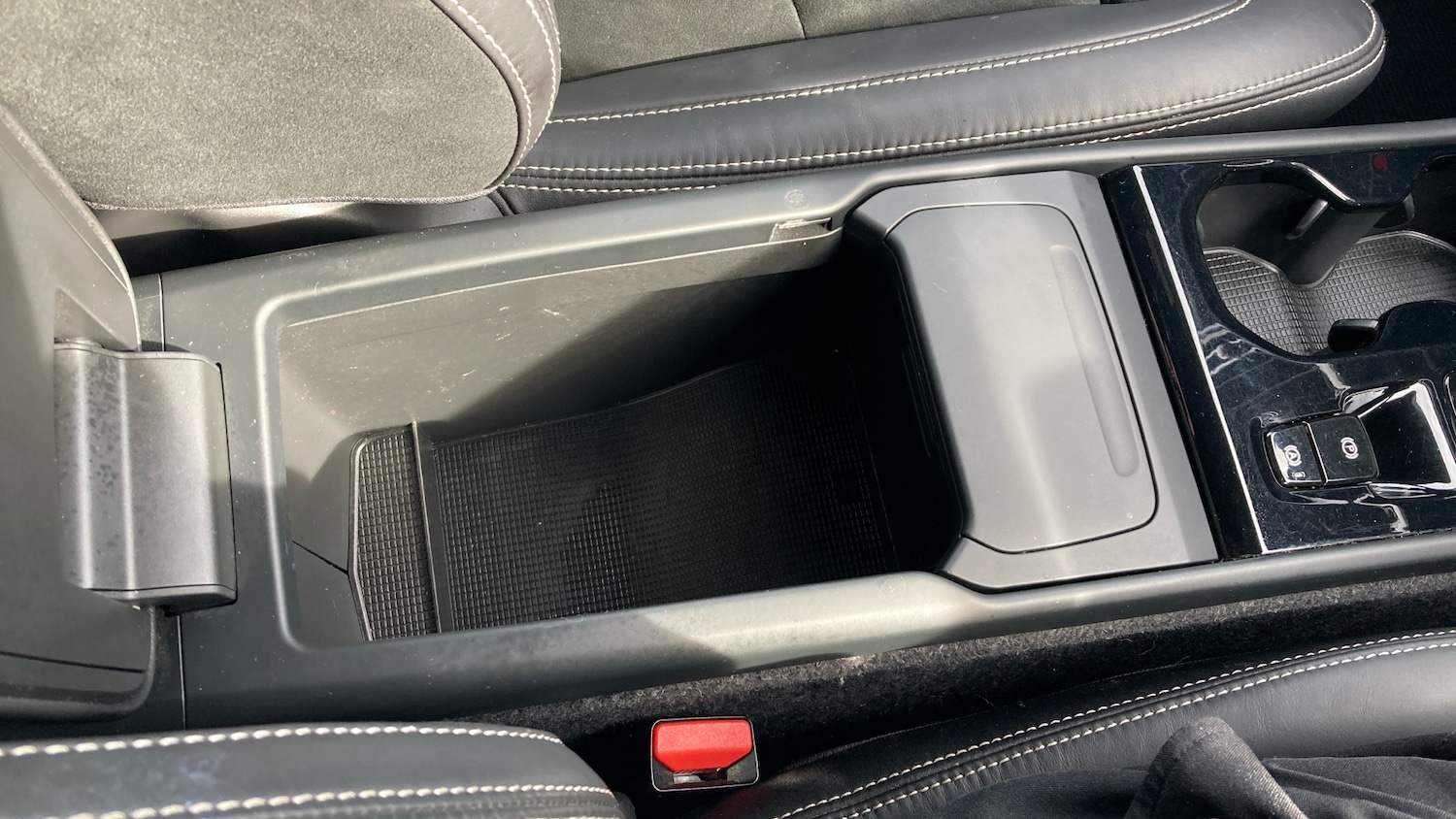 Used Volvo XC40 2021 for sale - 78004257: Photo 34