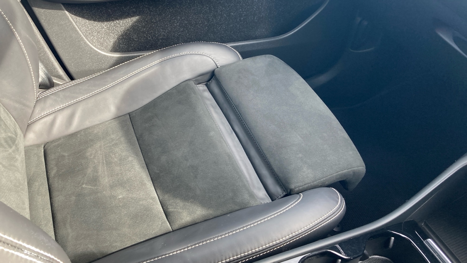 Used Volvo XC40 2021 for sale - 78004257: Photo 37