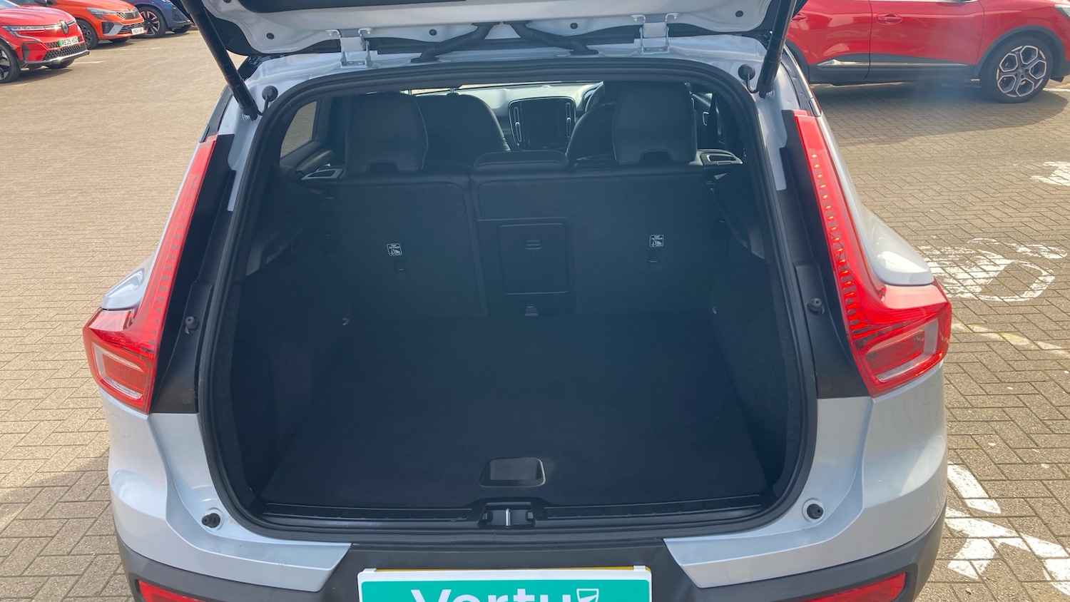 Used Volvo XC40 2021 for sale - 78004257: Photo 4