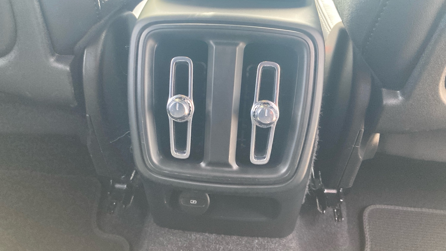 Used Volvo XC40 2021 for sale - 78004257: Photo 42