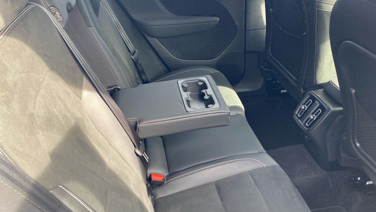 Used Volvo XC40 2021 for sale - 78004257: Photo 43