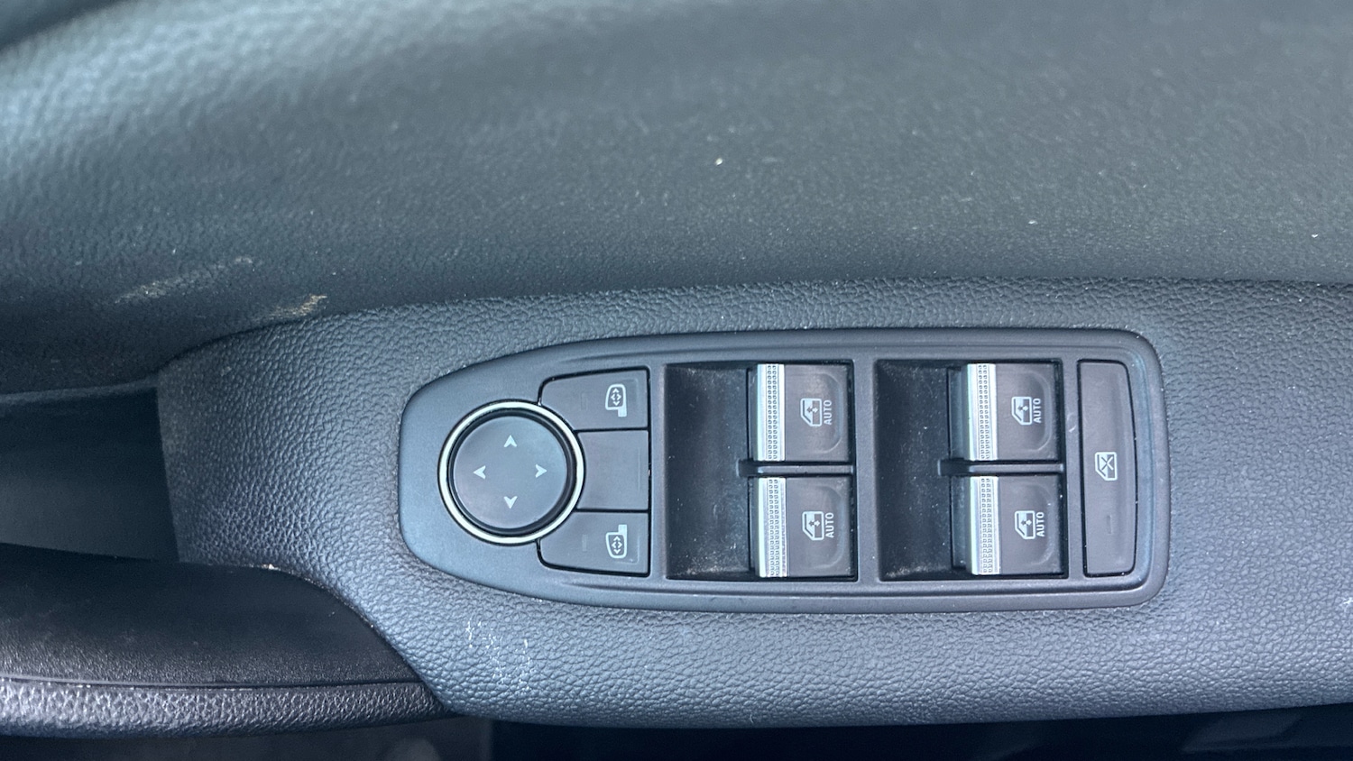 Used Renault Captur 2022 for sale - 78081600: Photo 34