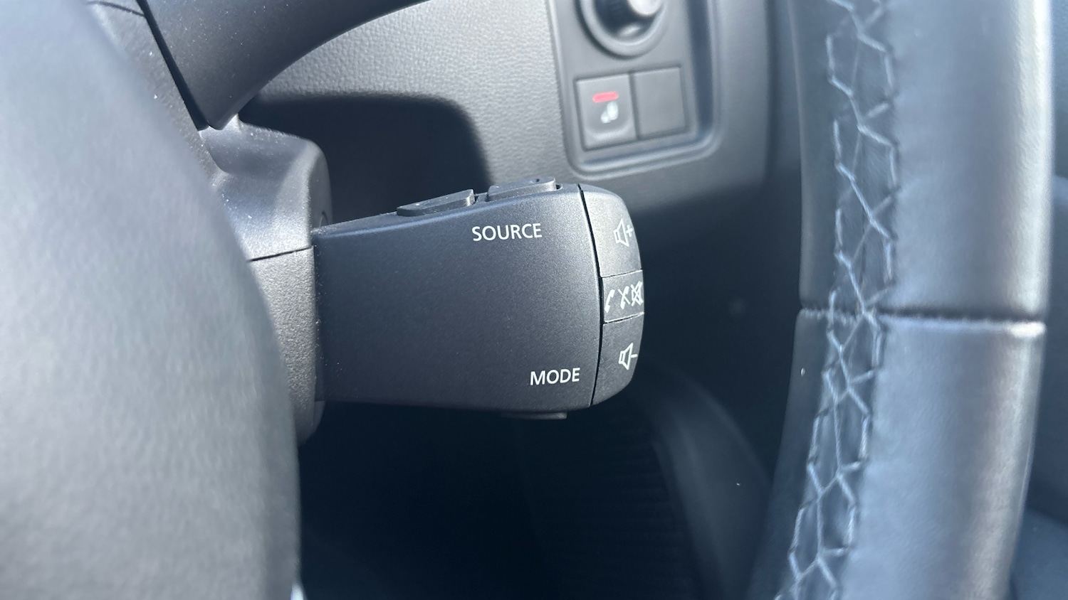 Used Dacia Duster 2022 for sale - 77900904: Photo 32