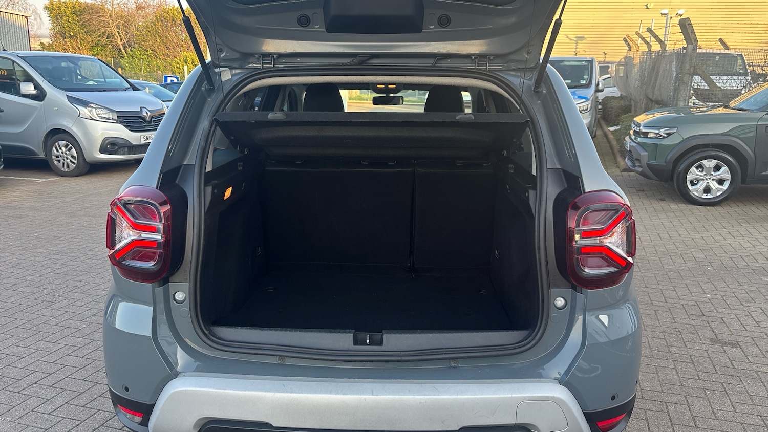 Used Dacia Duster 2022 for sale - 77900904: Photo 4