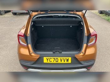 Used Renault Captur 2020 for sale - 75821203: Photo