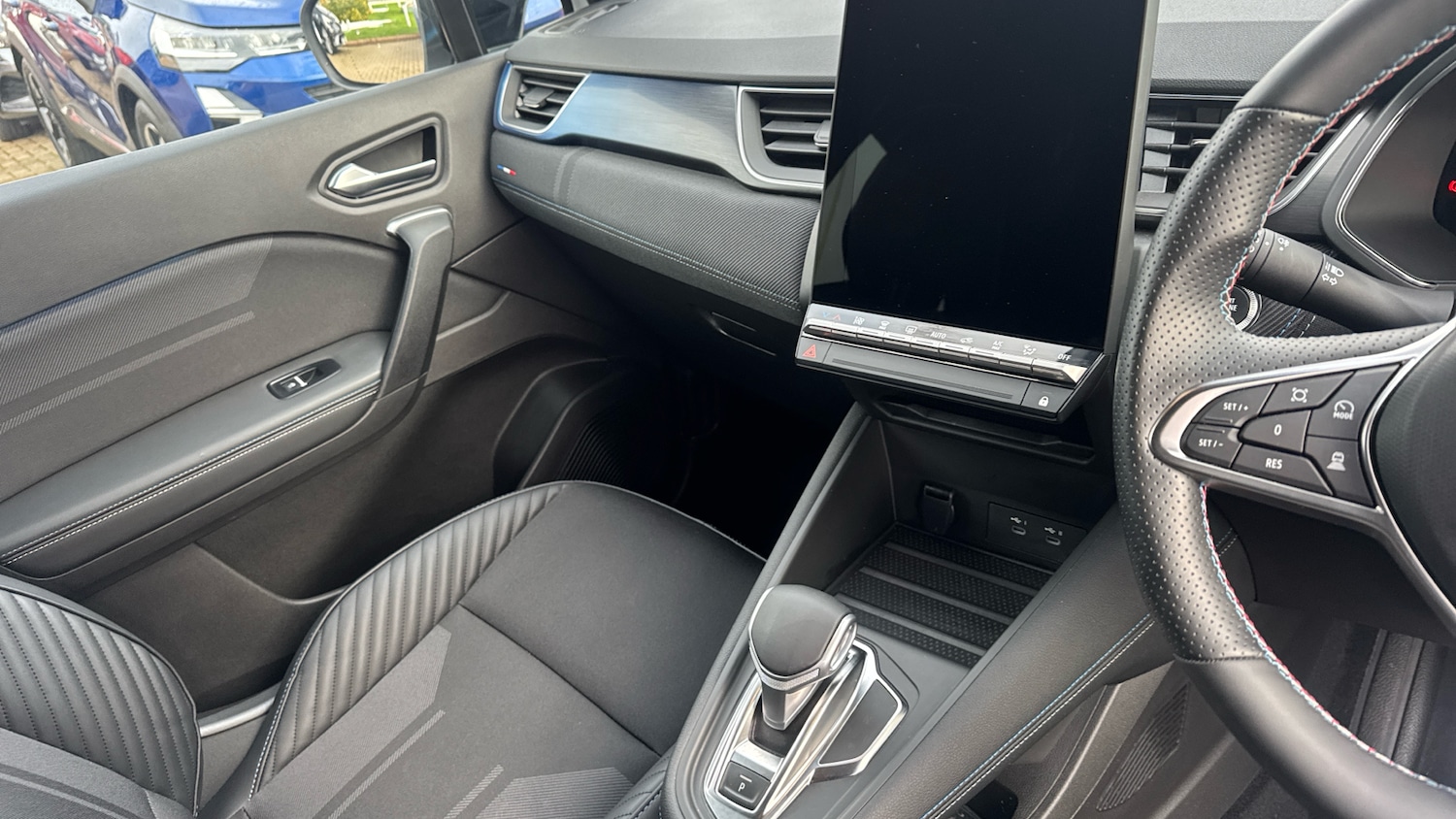 Used Renault Other 2025 for sale - 76971100: Photo 14