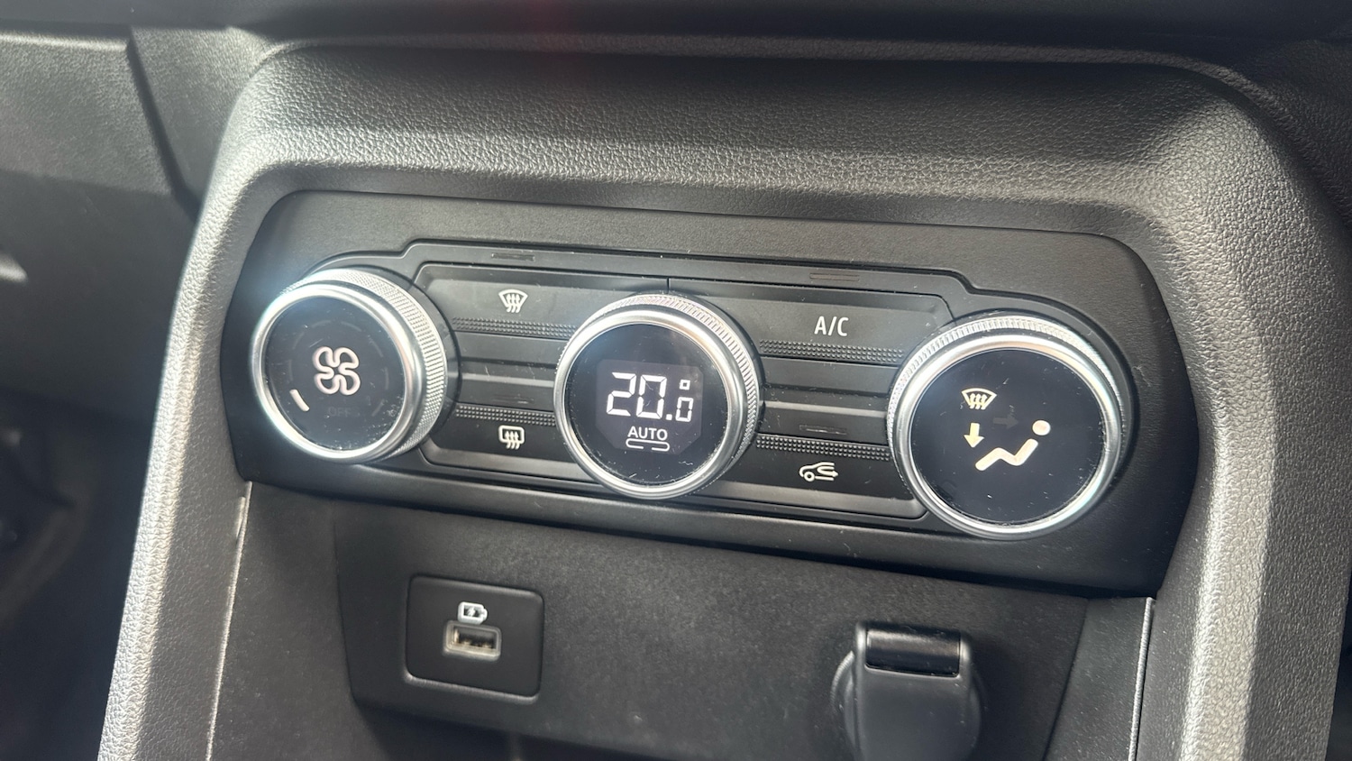 Used Dacia Jogger 2022 for sale - 77900900: Photo 36