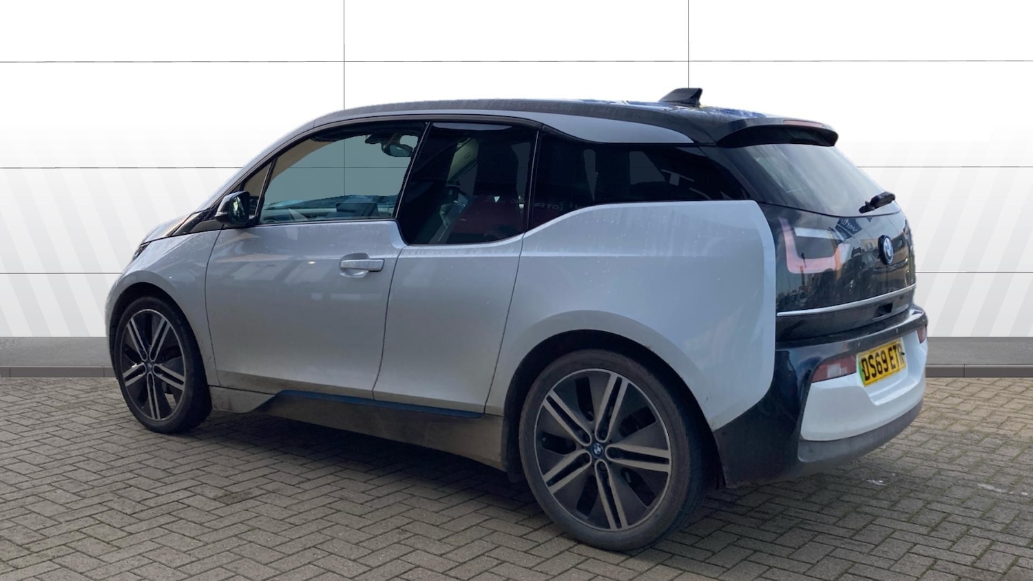 Used BMW i3 2019 for sale - 76792905: Photo 2