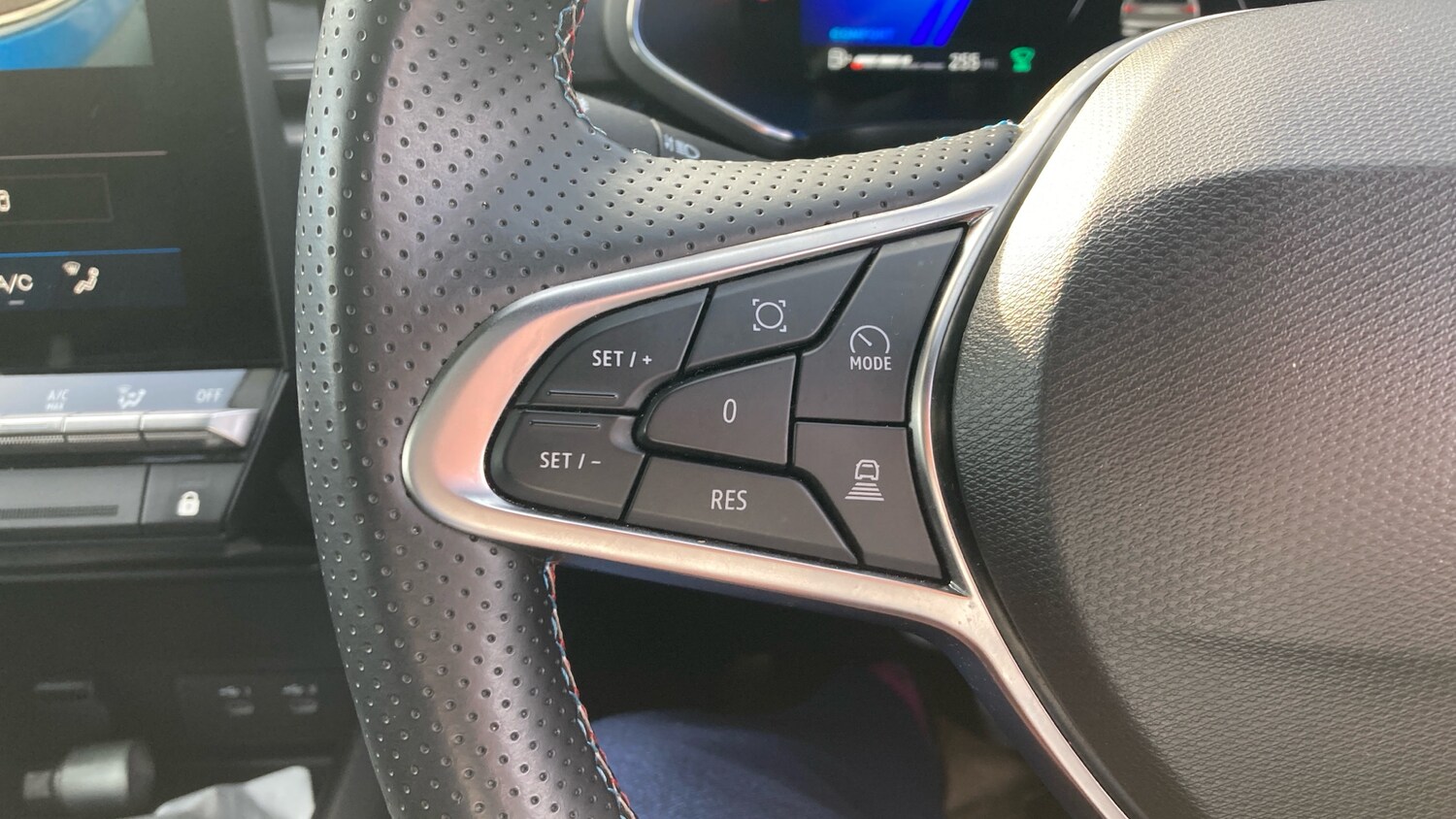 Used Renault Other 2024 for sale - 77353454: Photo 40