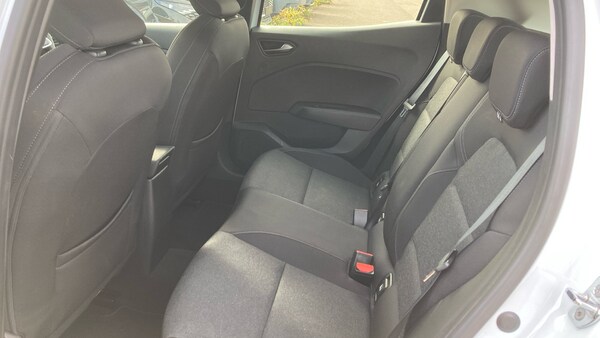 Used Renault Clio 2022 for sale - 76117287: Photo 16