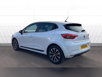 Used Renault Clio 2022 for sale - 76117287: Photo