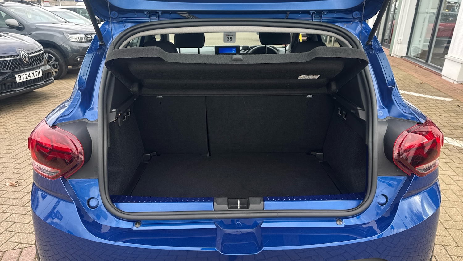 Used Dacia Sandero Stepway 2021 for sale - 77777449: Photo 4