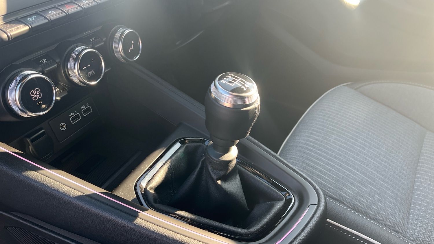 Used Renault Clio 2024 for sale - 77946953: Photo 13